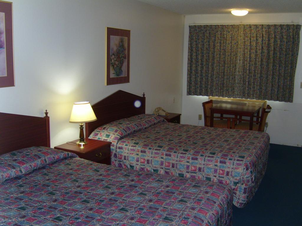 Stagecoach Inn Motel Molalla Стая снимка