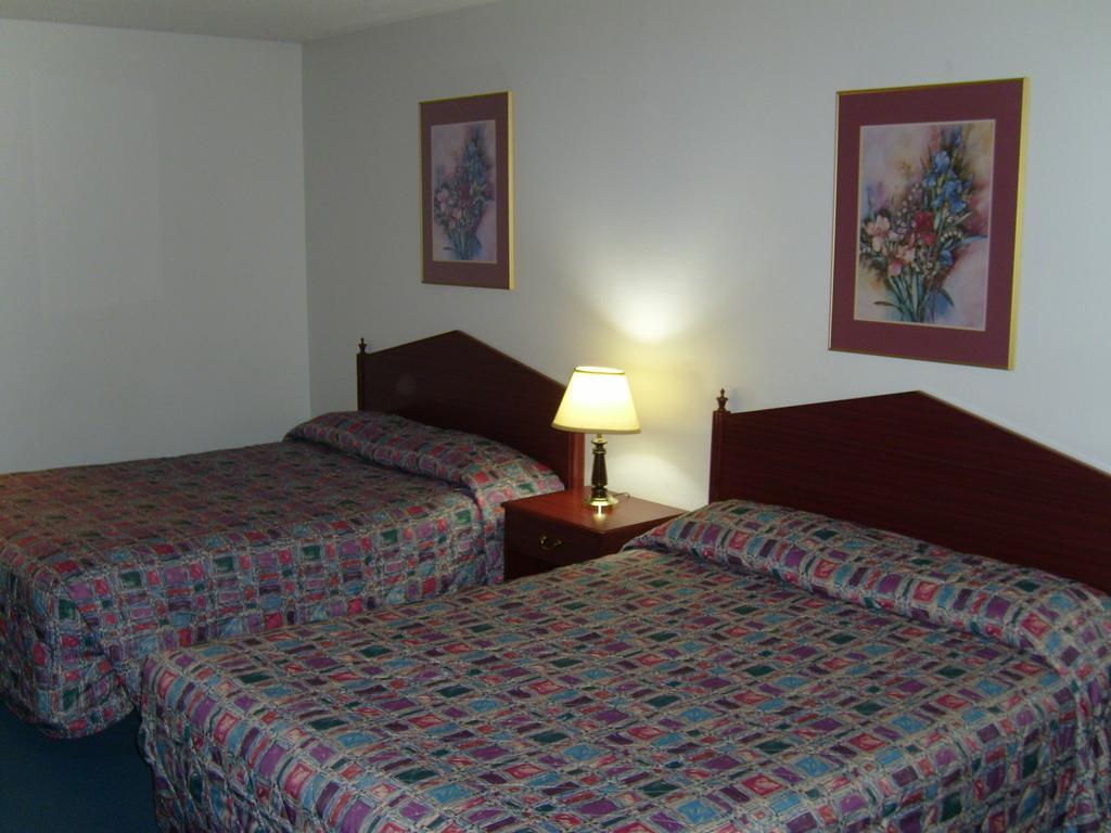 Stagecoach Inn Motel Molalla Стая снимка